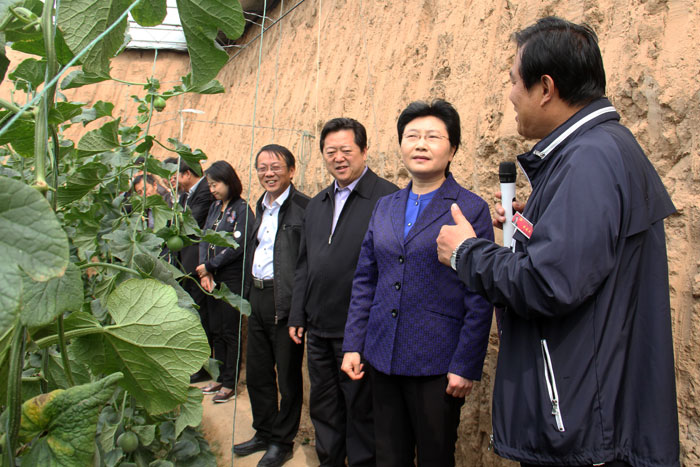 4月24-26日,鎮江市人大常委會副主任,丹徒區委書記陳琳帶領考察團來我